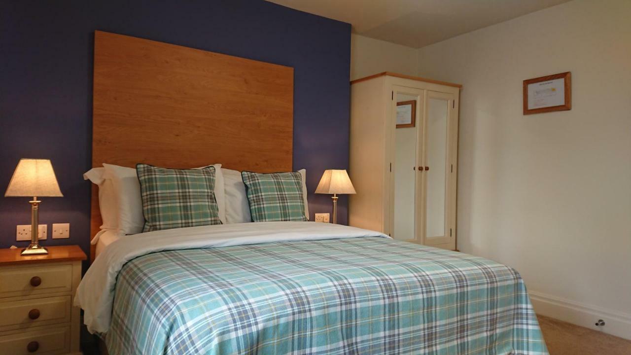 The Craven Heifer Inn Kelbrook Екстериор снимка